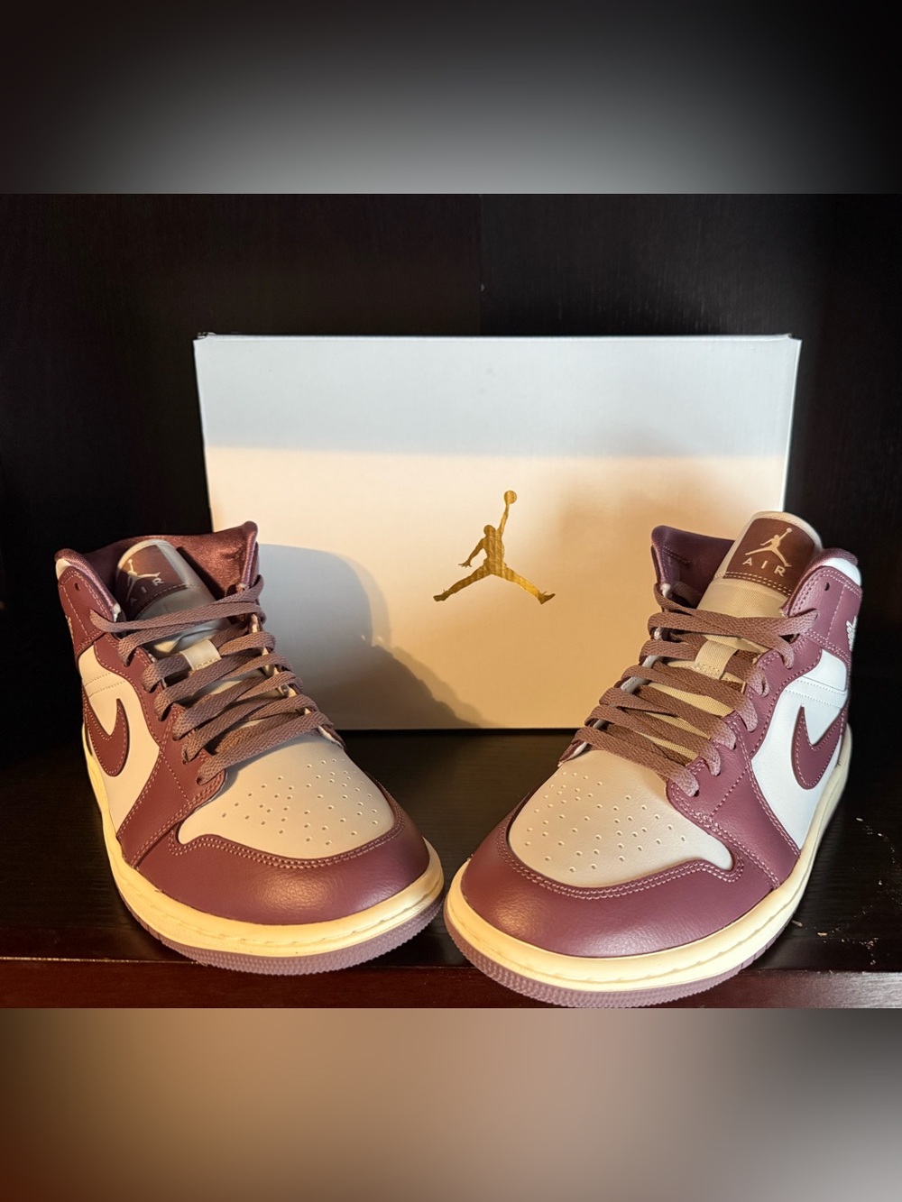 Jordan Air Jordan 1 Mid Color Block Sneakers US 9 New